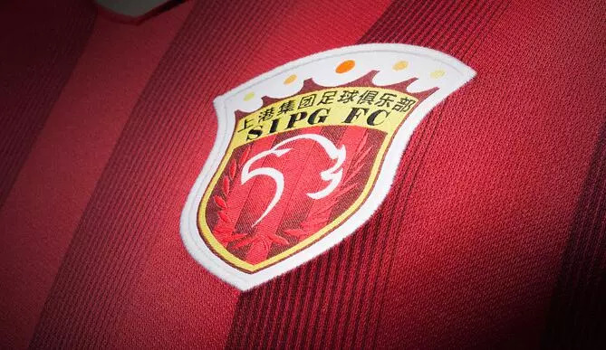 王燊超赛后喊话球迷：明年为第五个冠军拼搏