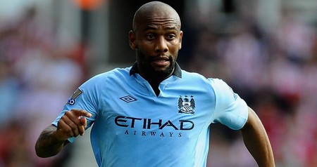 篮球NBA球队教练讨论轮换阵容