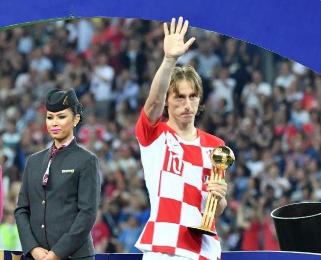 国乒险遭大逆转，10-6领先被翻盘，王楚钦一日三战坦言“有点累”