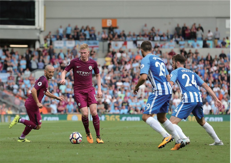 一位重病球迷被邀请看阿贾克斯的比赛，但因病情恶化未能实现