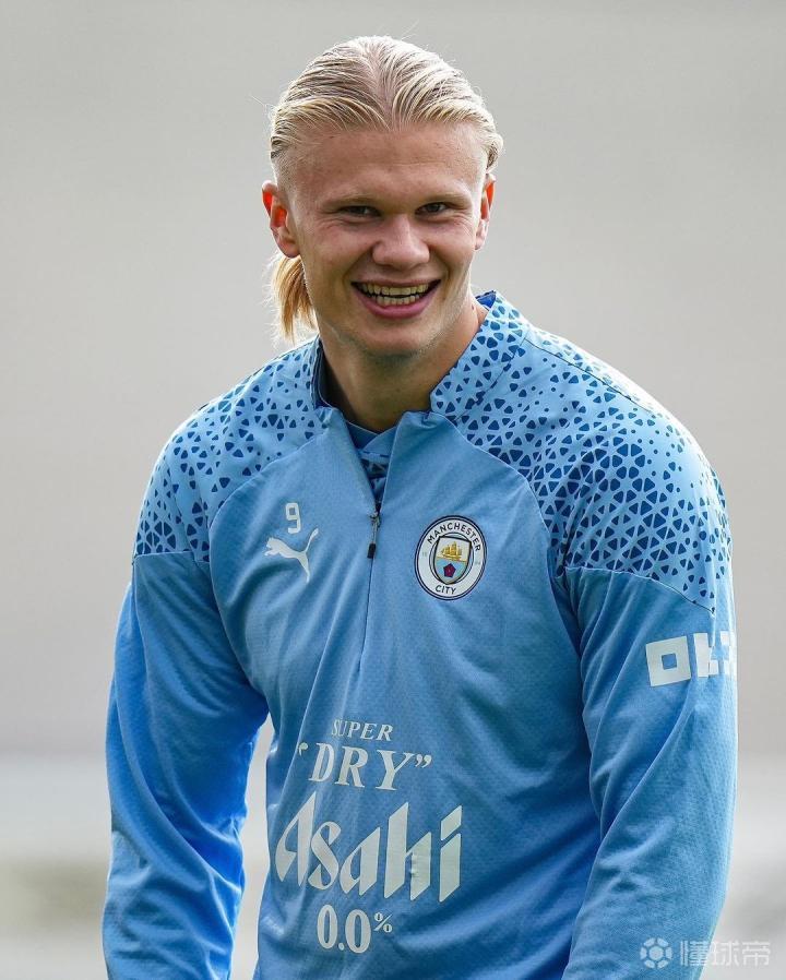 泰山93届5将指望不上了，张弛+郑铮参加教练培训班 无缘国字号后卫