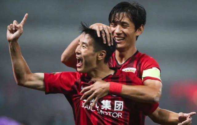 记者：辽宁铁人与俄超马哈奇卡拉有意签下哥伦比亚中场萨缅托