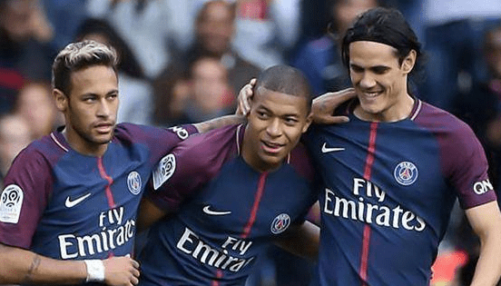 一齐登场！齐达内中国风亮相FC嘉年华，传奇卡重磅揭晓！